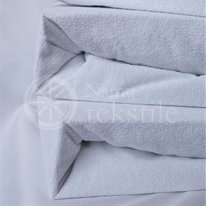 Waterproof terry fitted sheet (white)